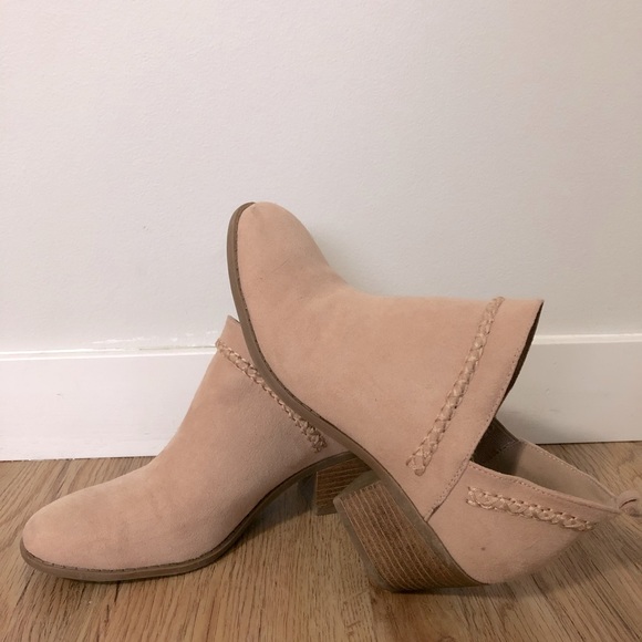 Fergalicious tan suede booties Size 7.5 - Picture 2 of 5